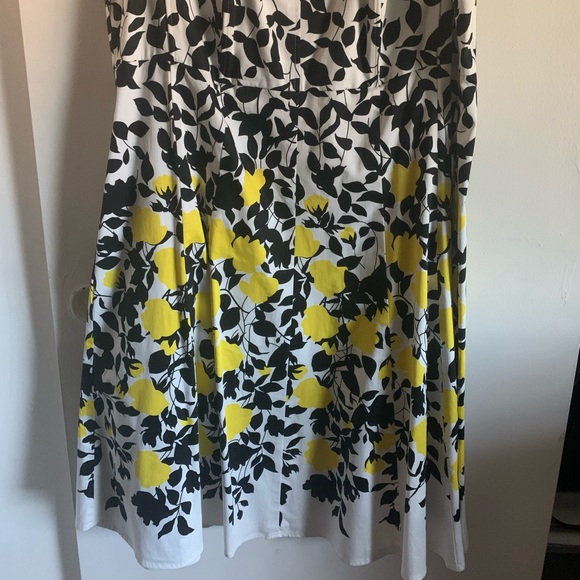 Nine West floral dress w/ yellow flowers size 20w - Picture 3 of 4